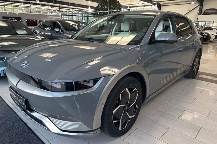 Grå Hyundai Ioniq 5 fra 2023