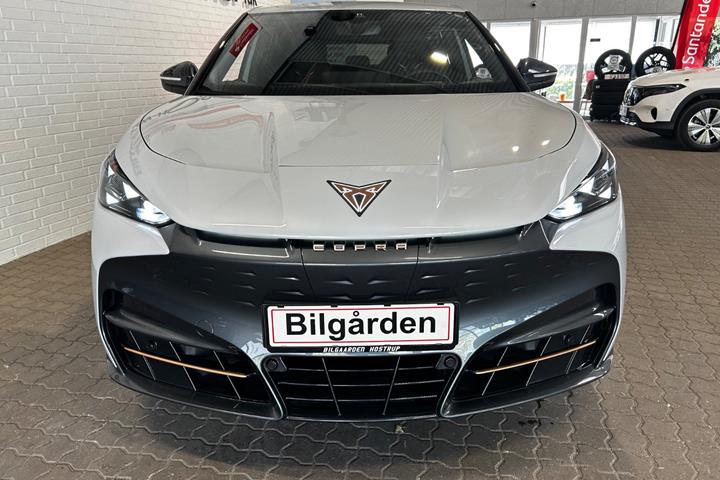 Grå Cupra Tavascan fra 2024