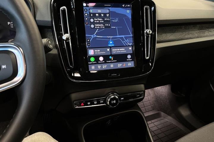 Sort Volvo EX40 fra 2026