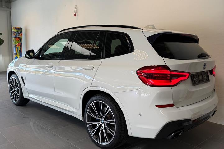 Hvid BMW X3 fra 2019
