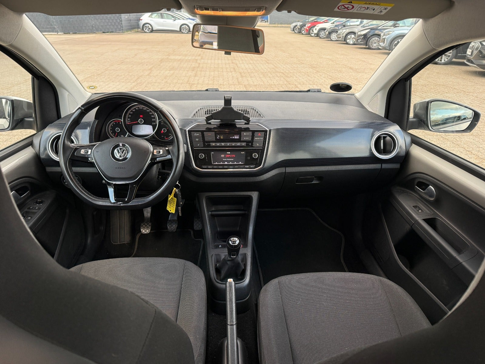 Sølv VW UP! fra 2019