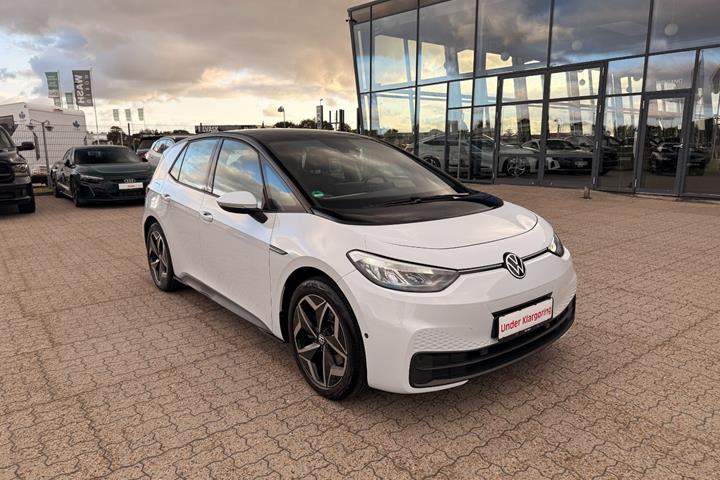 Hvid VW ID.3 fra 2023