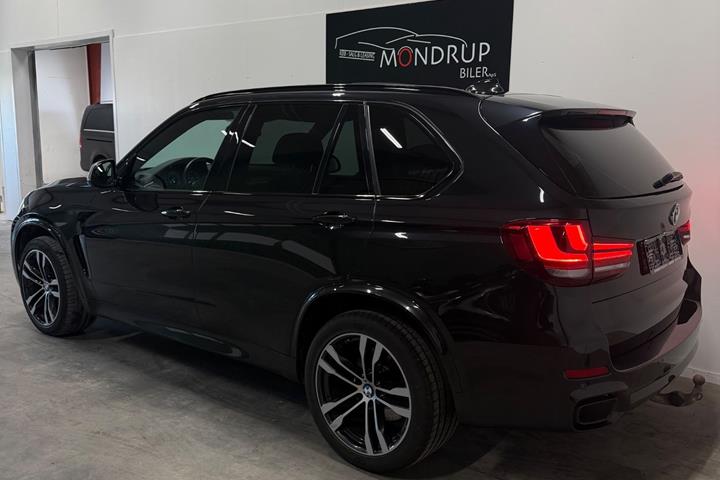Sort BMW X5 fra 2016