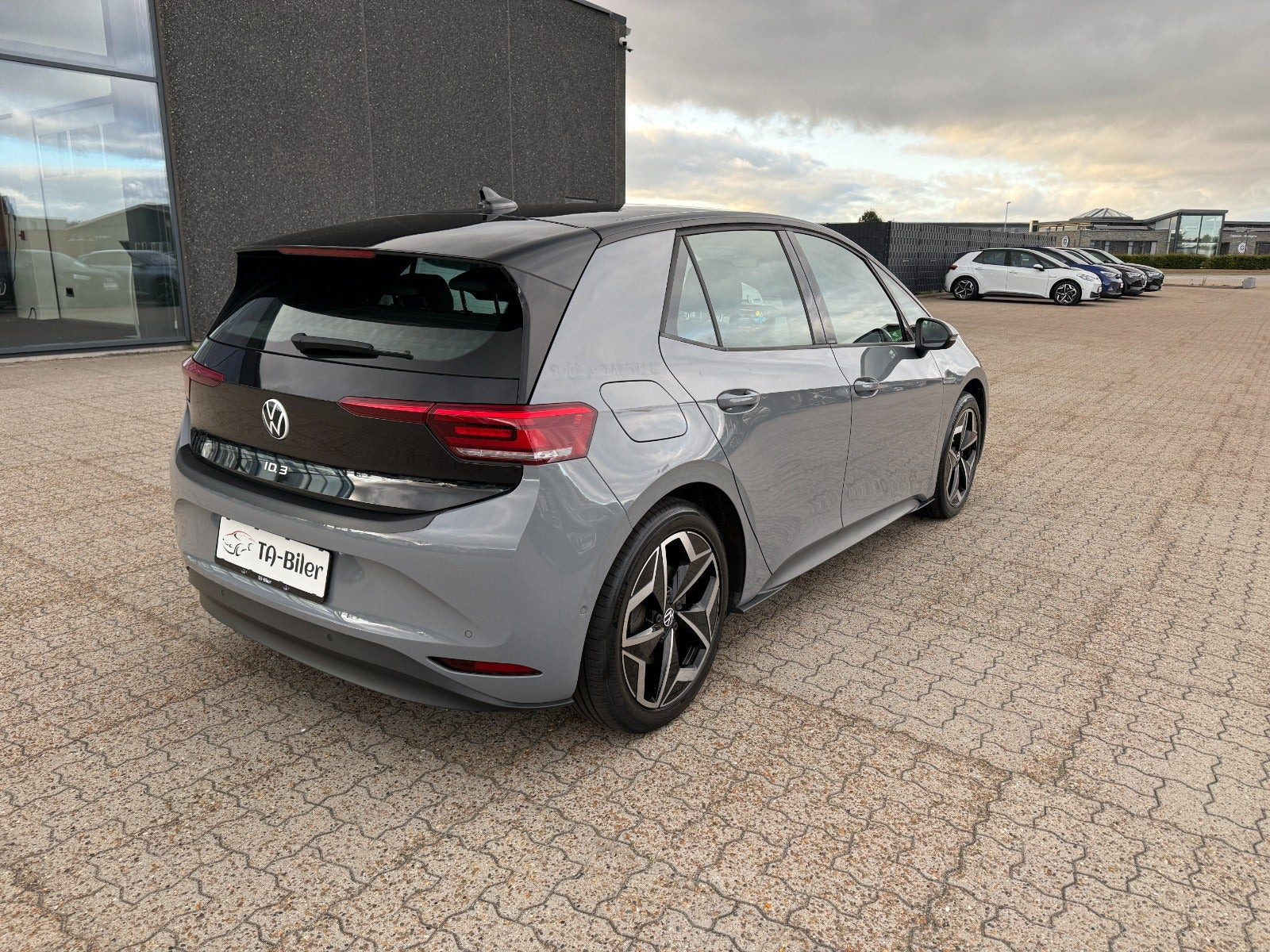 Grå VW ID.3 fra 2023