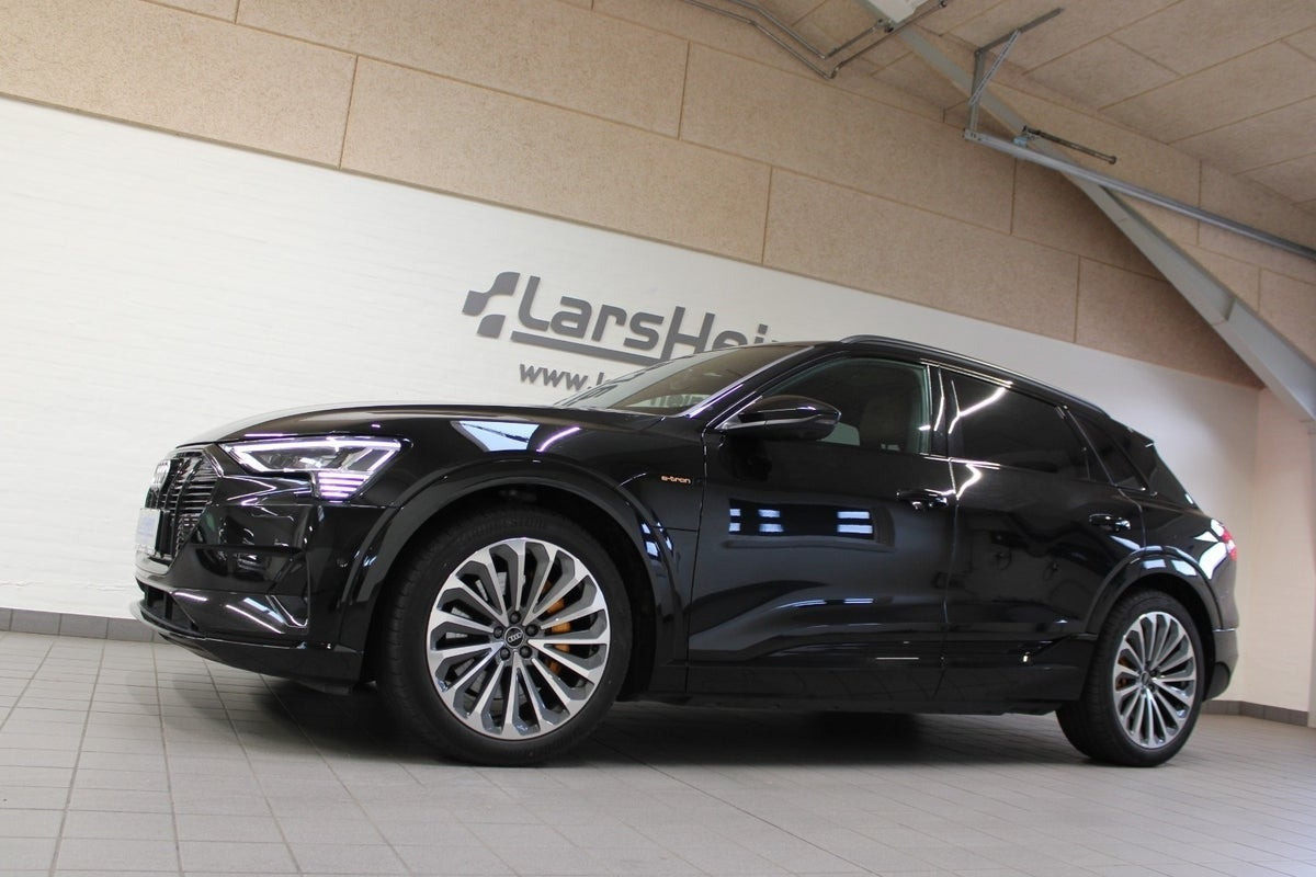Sort Audi e-tron fra 2022