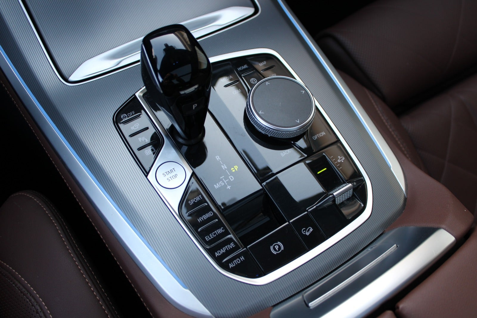 Hvid BMW X5 fra 2023