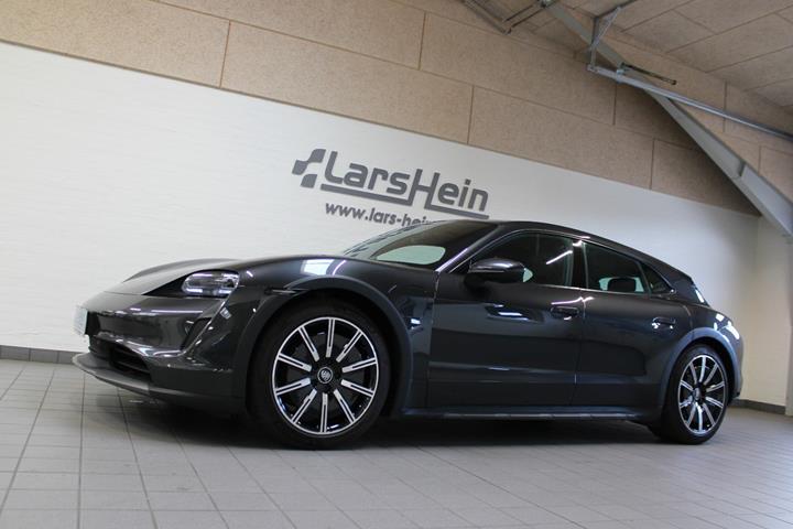 Grå Porsche Taycan 4 fra 2023