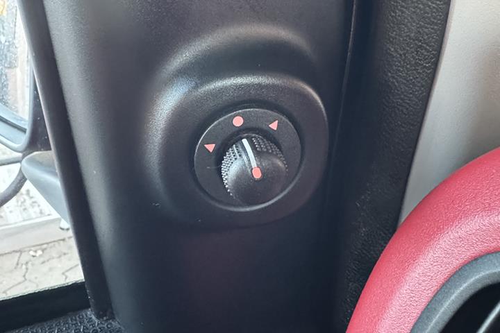 Sort Fiat Panda fra 2013