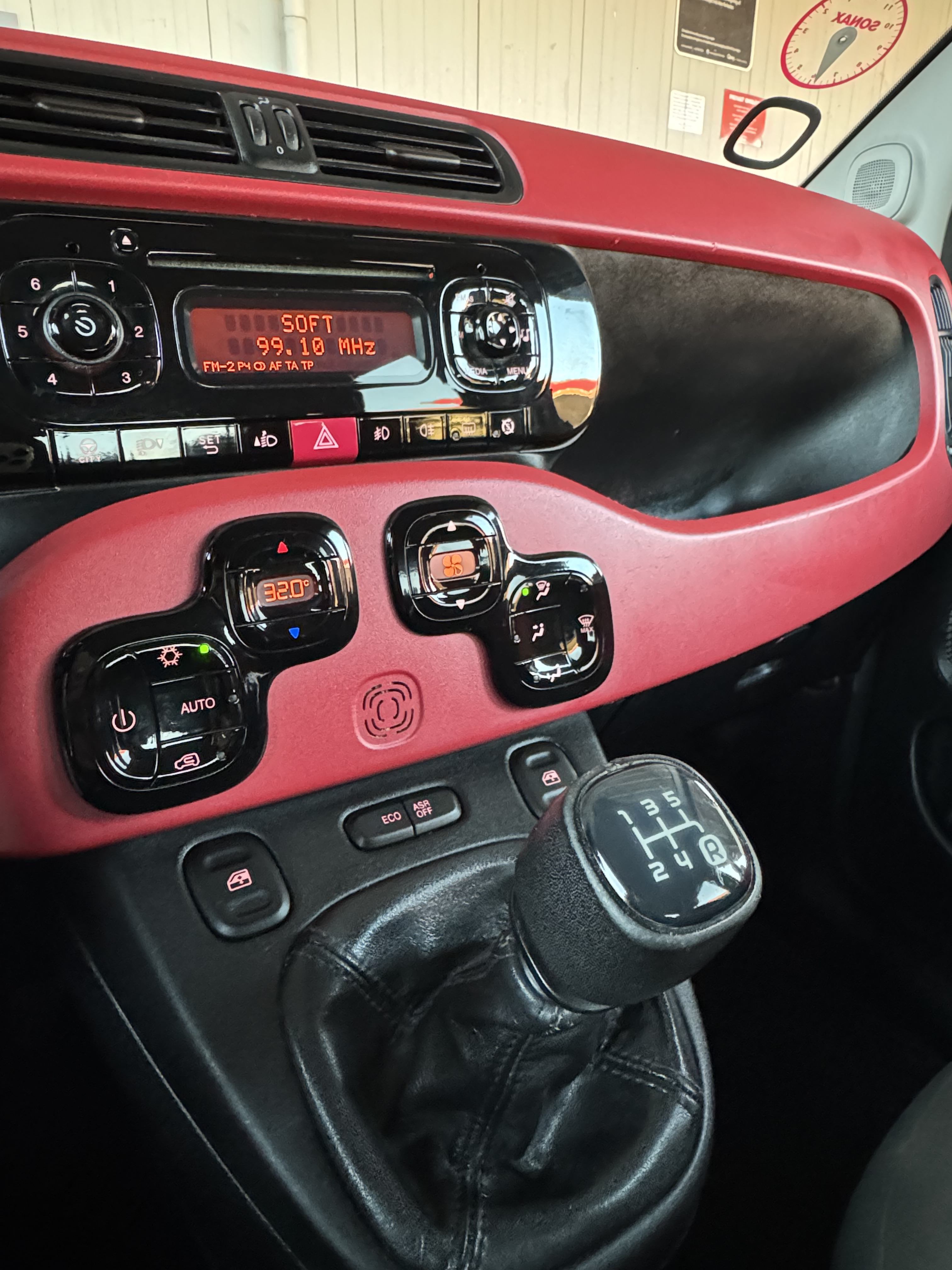 Sort Fiat Panda fra 2013