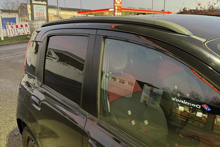 Sort Fiat Panda fra 2013