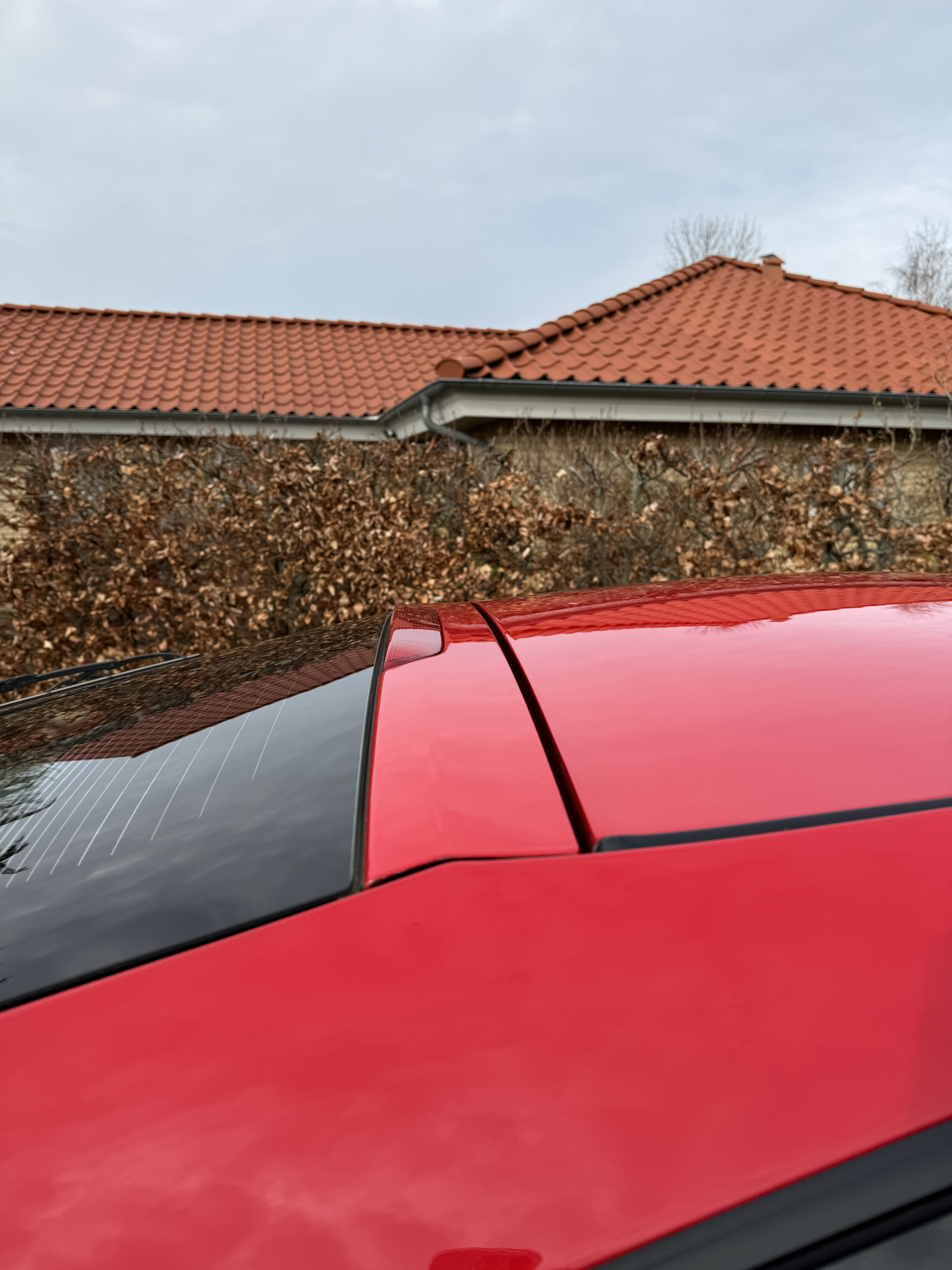 Rød Toyota Celica fra 2000