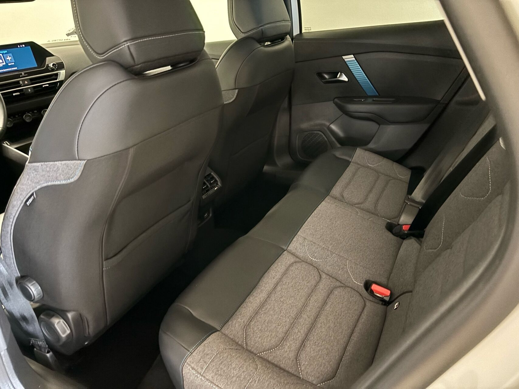 Hvid Citroën ë-C4 X fra 2022