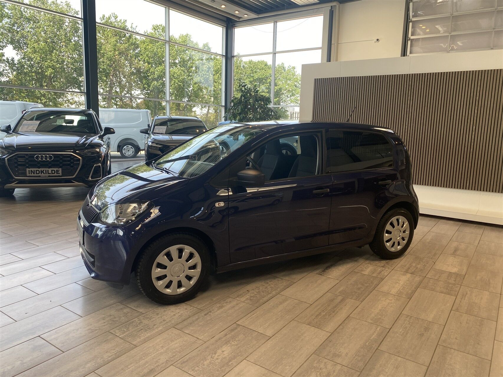 Blå Skoda Citigo fra 2017