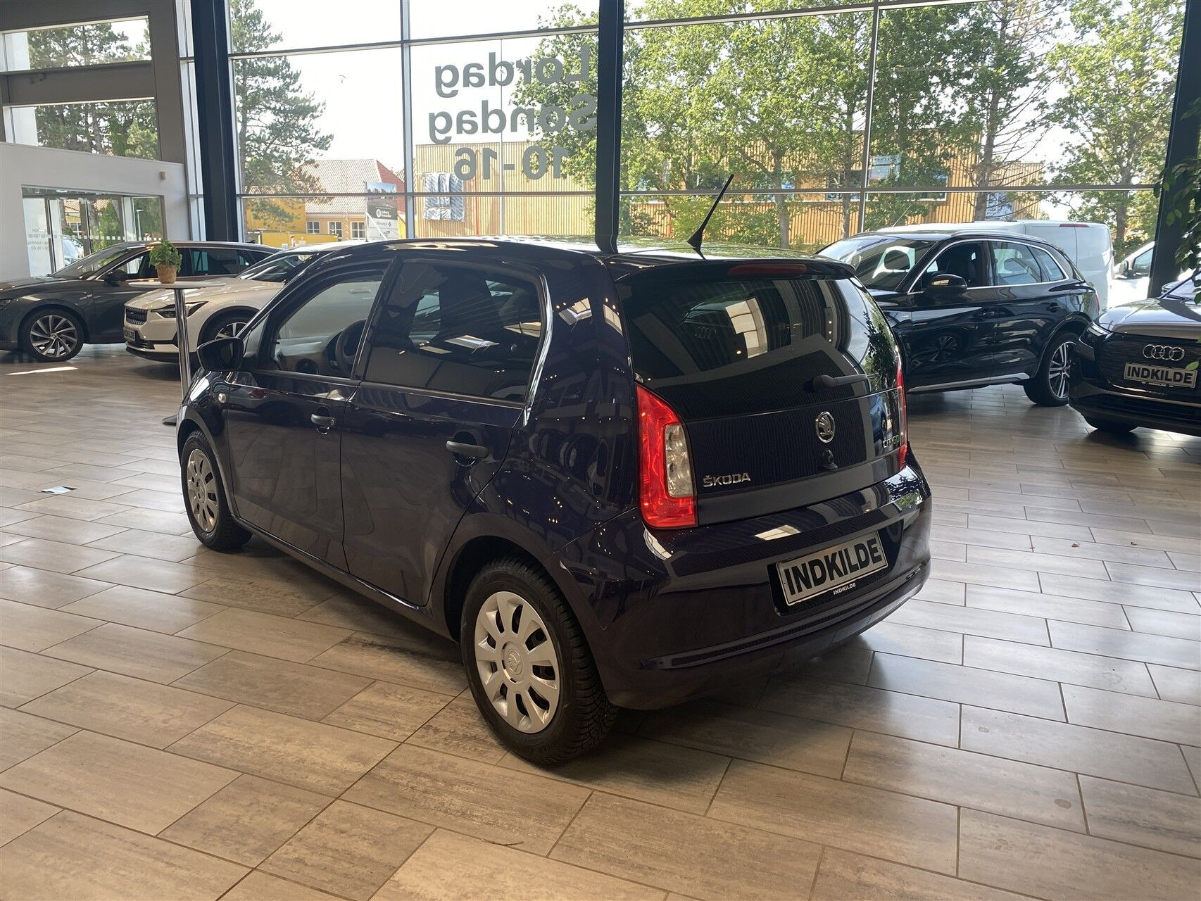 Blå Skoda Citigo fra 2017