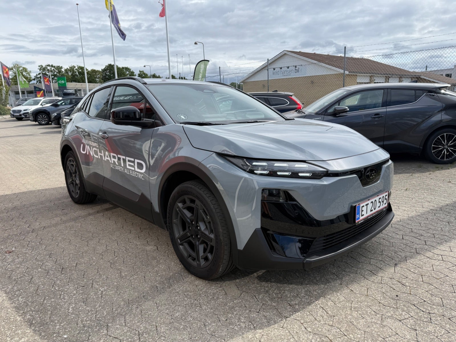 Grå Subaru Uncharted fra 2026