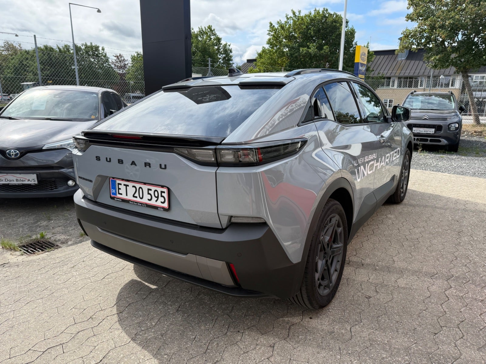 Grå Subaru Uncharted fra 2026