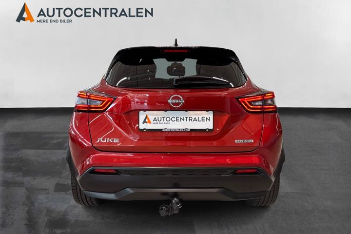 Rød Nissan Juke fra 2023