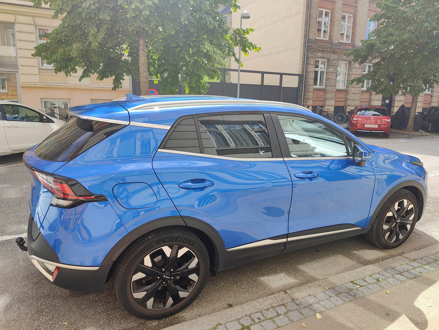 Blå Kia Sportage fra 2022
