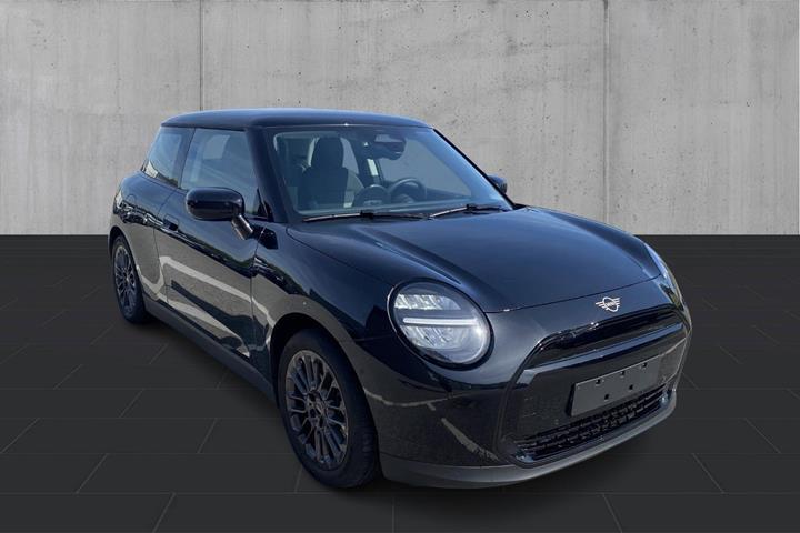 Sort Mini Cooper E fra 2025