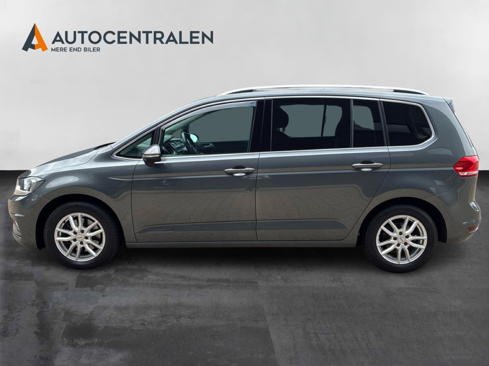 undefined VW Touran fra 2020