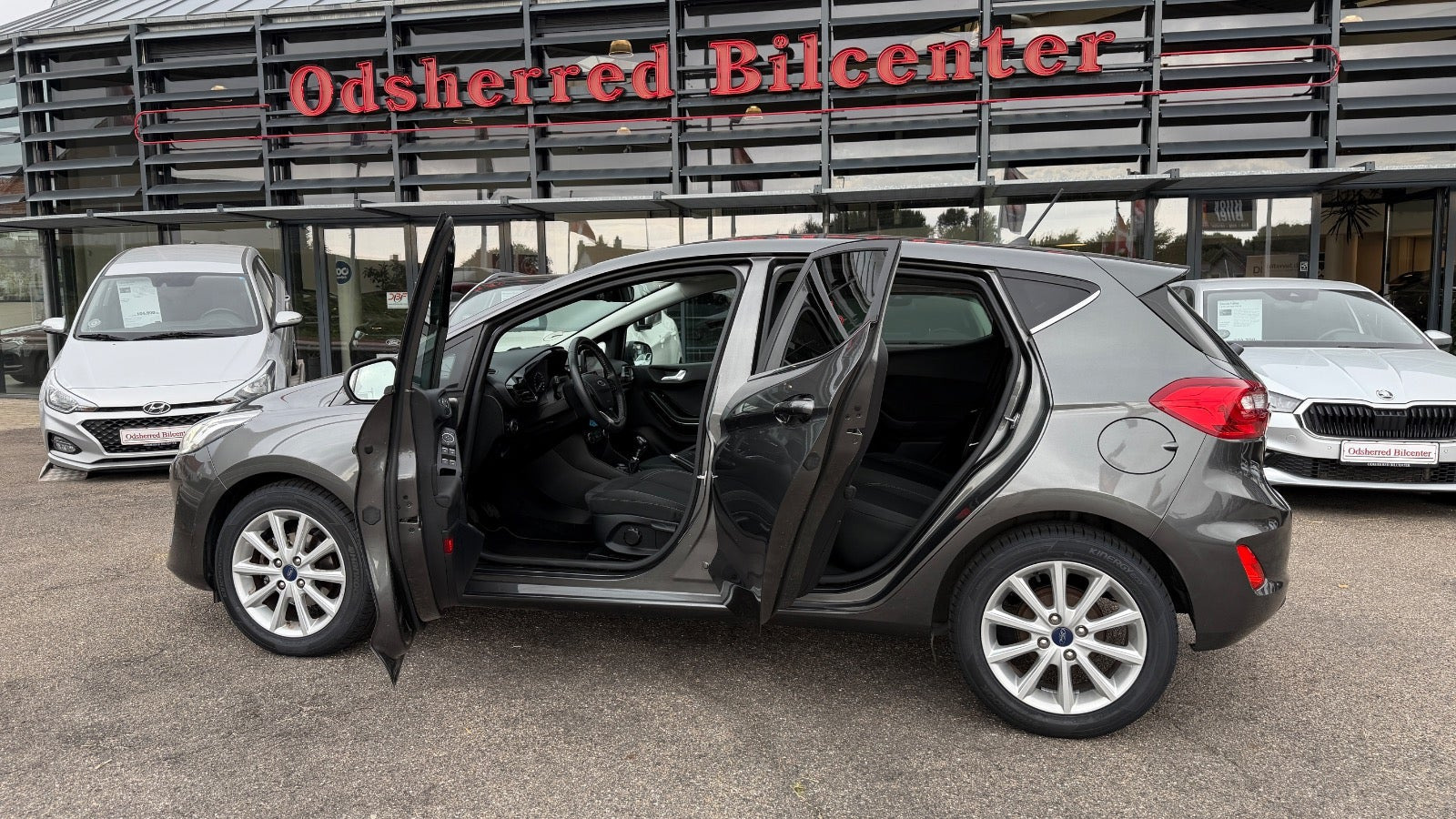 Grå Ford Fiesta fra 2018