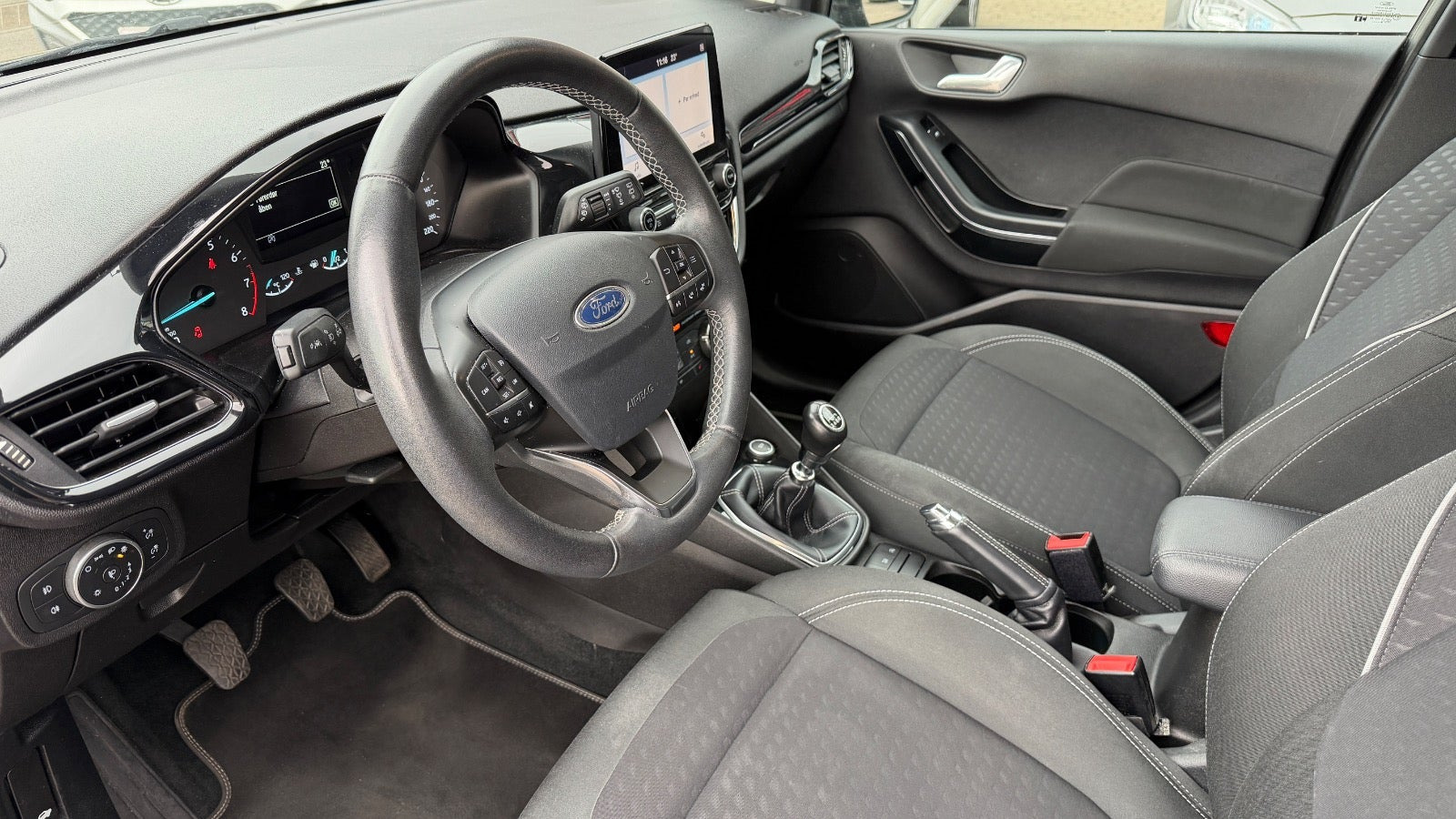 Grå Ford Fiesta fra 2018