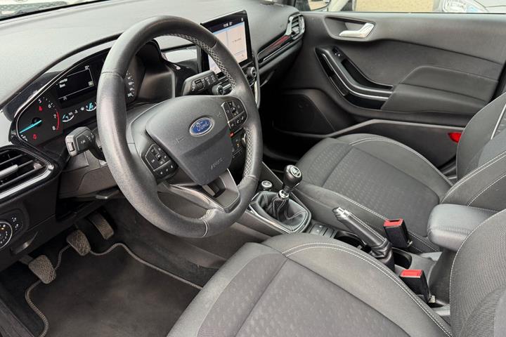 Grå Ford Fiesta fra 2018