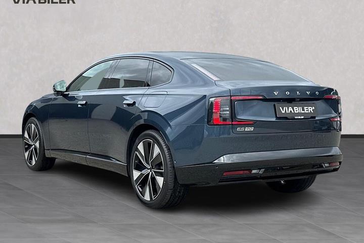 Blå Volvo ES90 fra 2026
