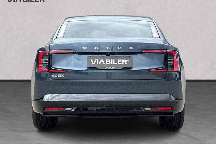 Blå Volvo ES90 fra 2026