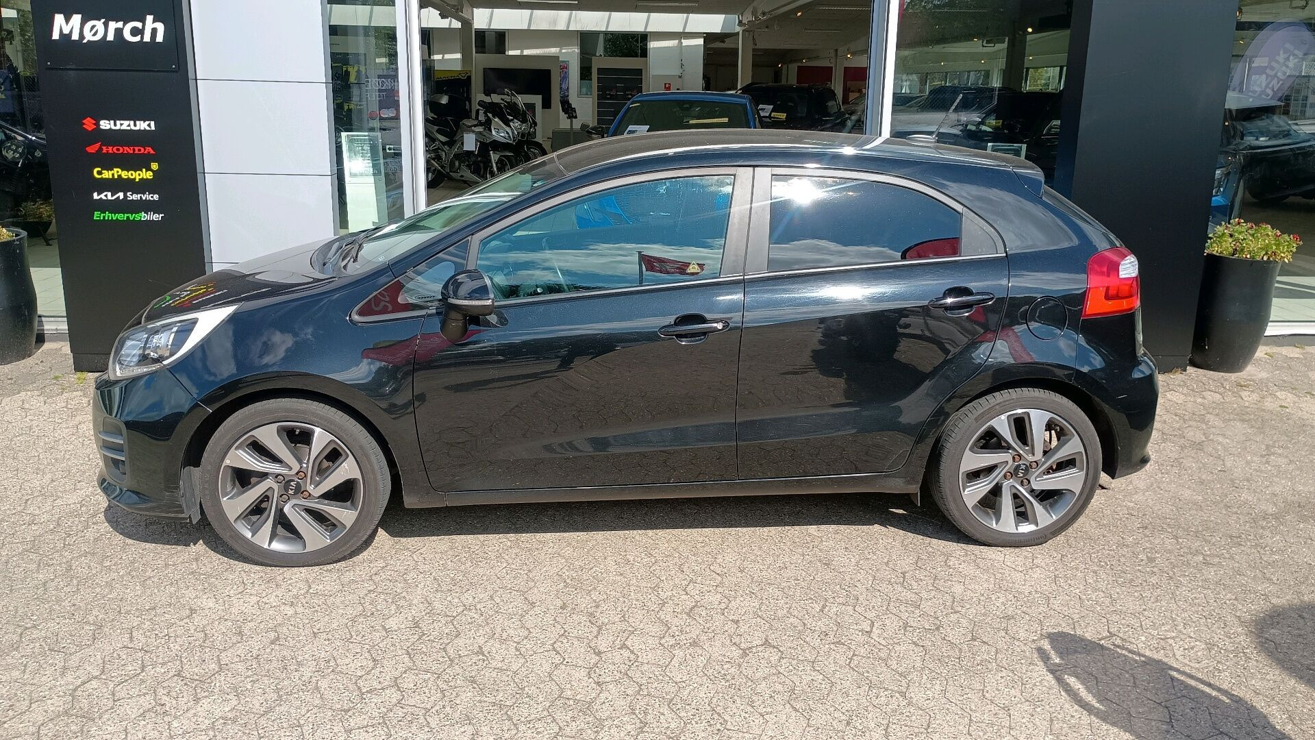 Sort Kia Rio fra 2016