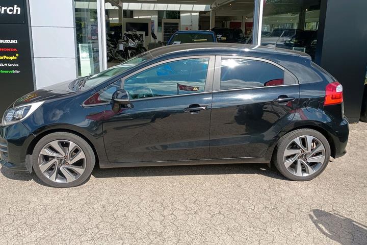 Sort Kia Rio fra 2016