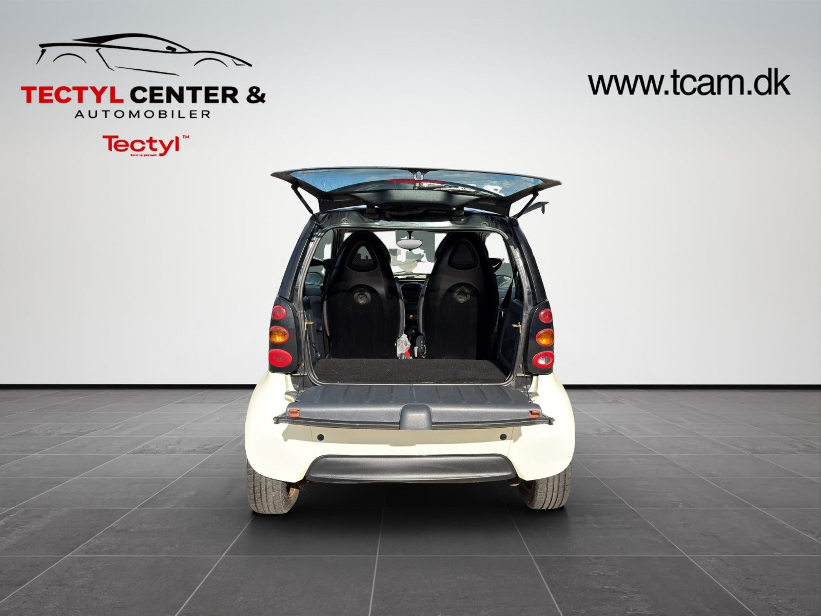 Hvid Smart ForTwo Coupé fra 2010