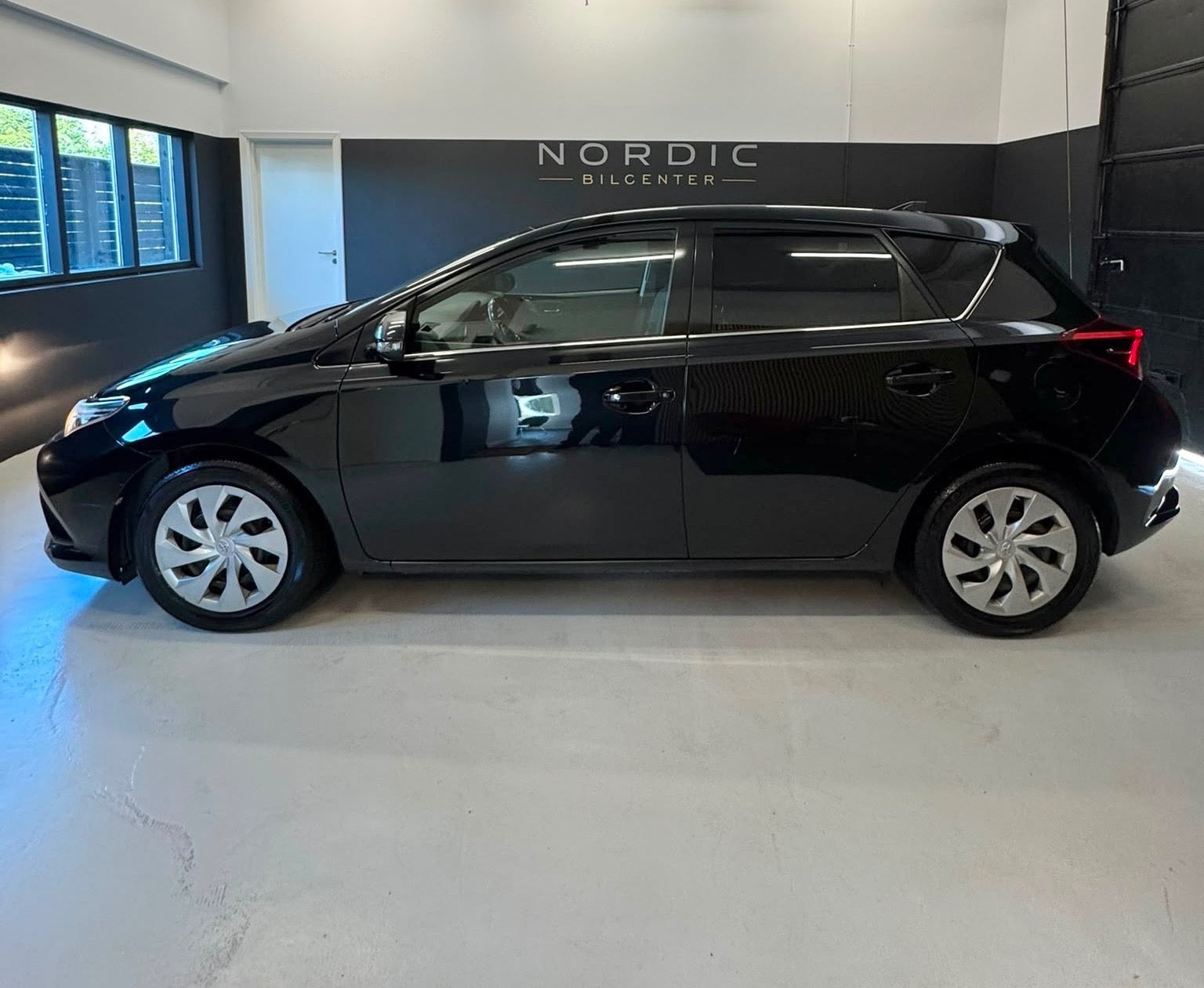 undefined Toyota Auris fra 2016