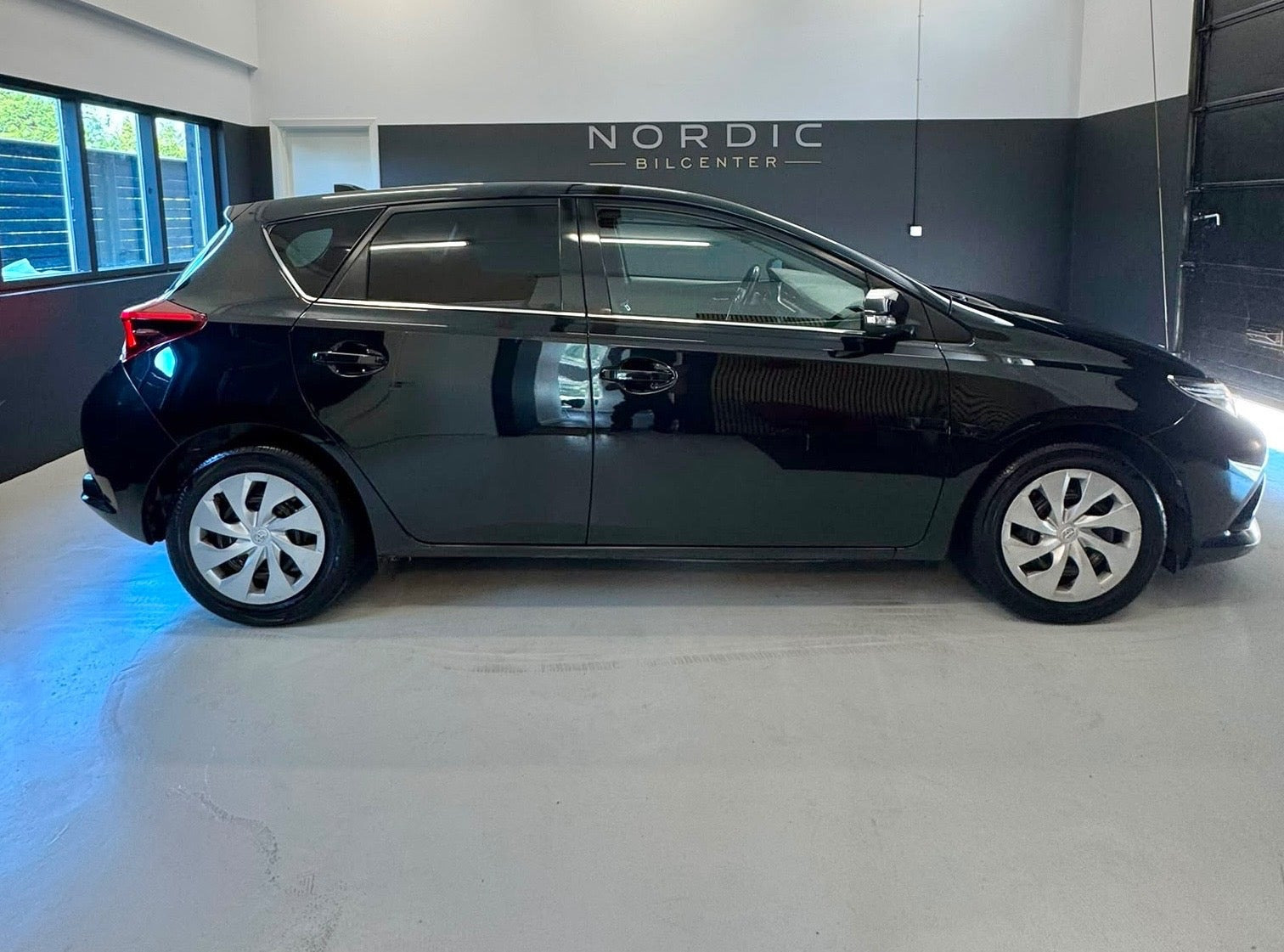 undefined Toyota Auris fra 2016