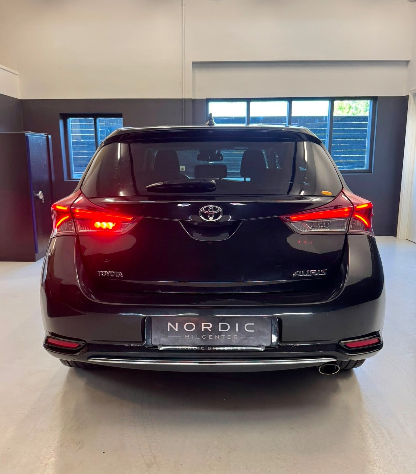 undefined Toyota Auris fra 2016