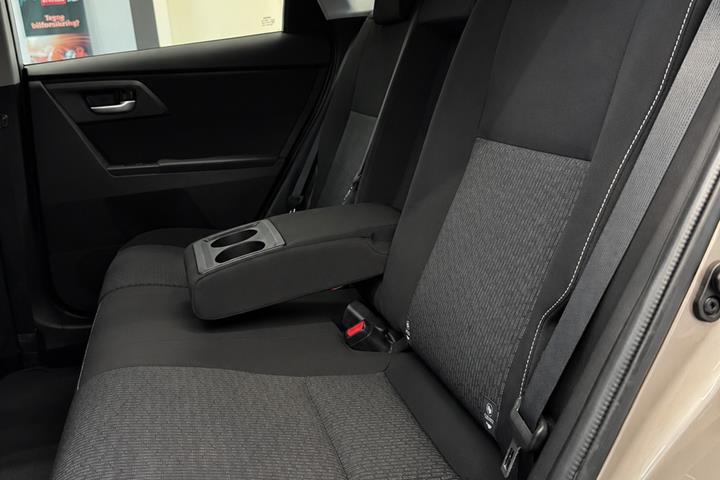 undefined Toyota Auris fra 2015
