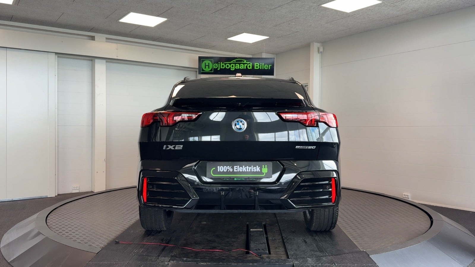 Sort BMW iX2 fra 2026