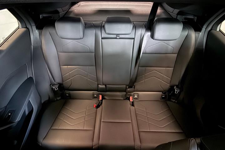 Sort BMW iX2 fra 2026