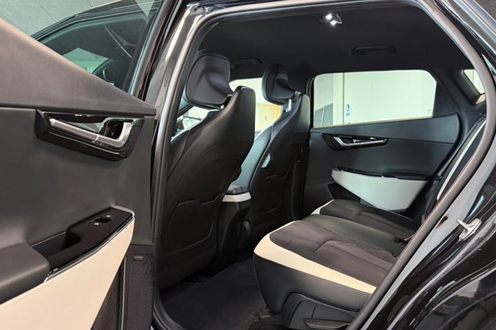 Sort Kia EV6 fra 2023