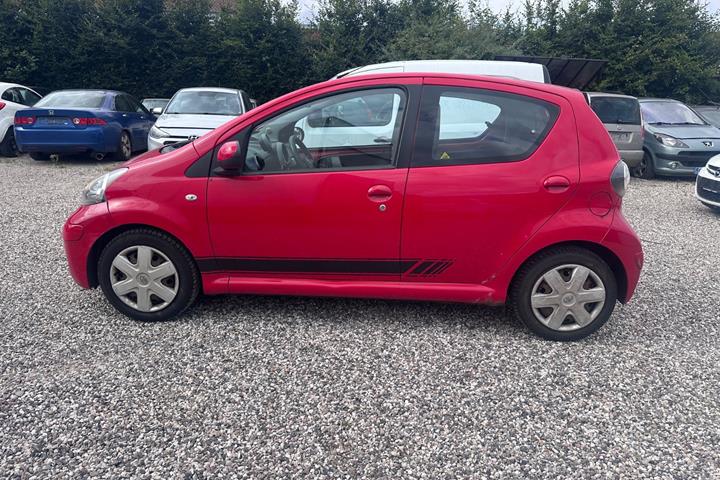 undefined Toyota Aygo fra 2010