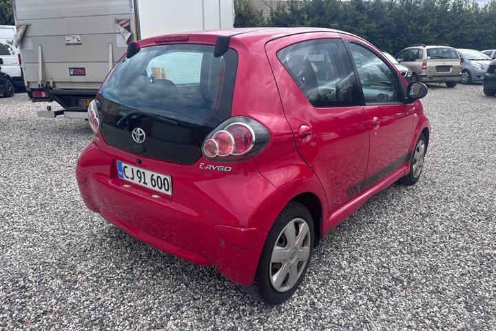 undefined Toyota Aygo fra 2010