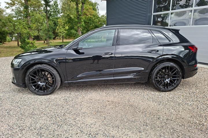 undefined Audi e-tron fra 2019