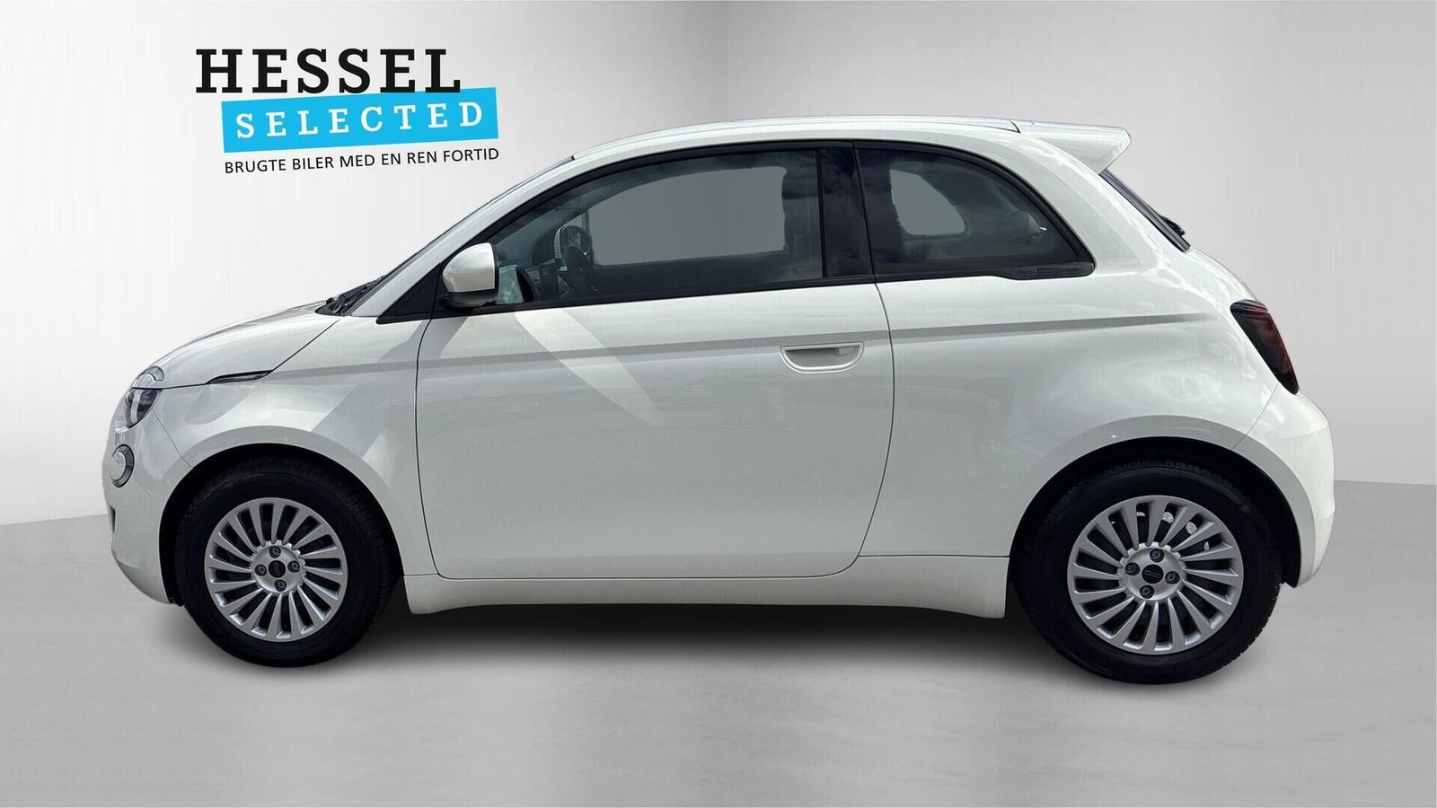 Hvid Fiat 500e fra 2023