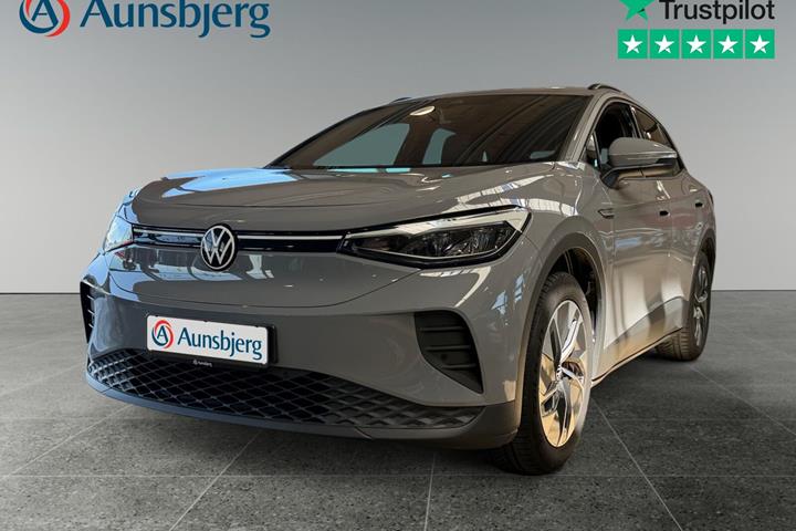 Grå VW ID.4 fra 2023 set udefra