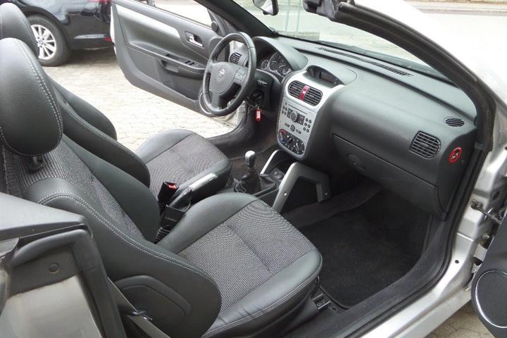 undefined Opel Tigra fra 2006
