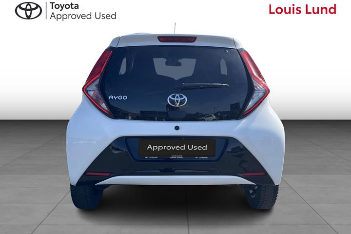Hvid Toyota Aygo fra 2020