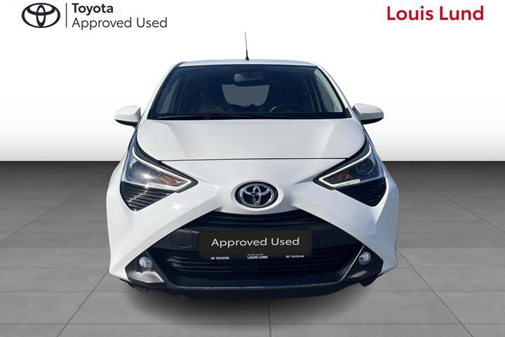 Hvid Toyota Aygo fra 2020