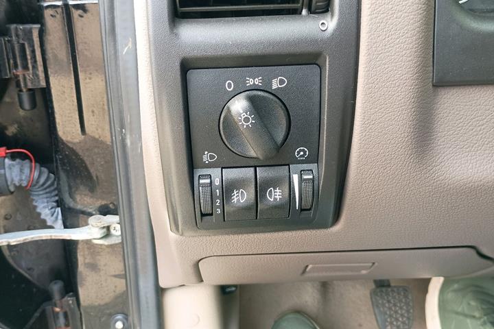 Sort Opel Astra fra 2001