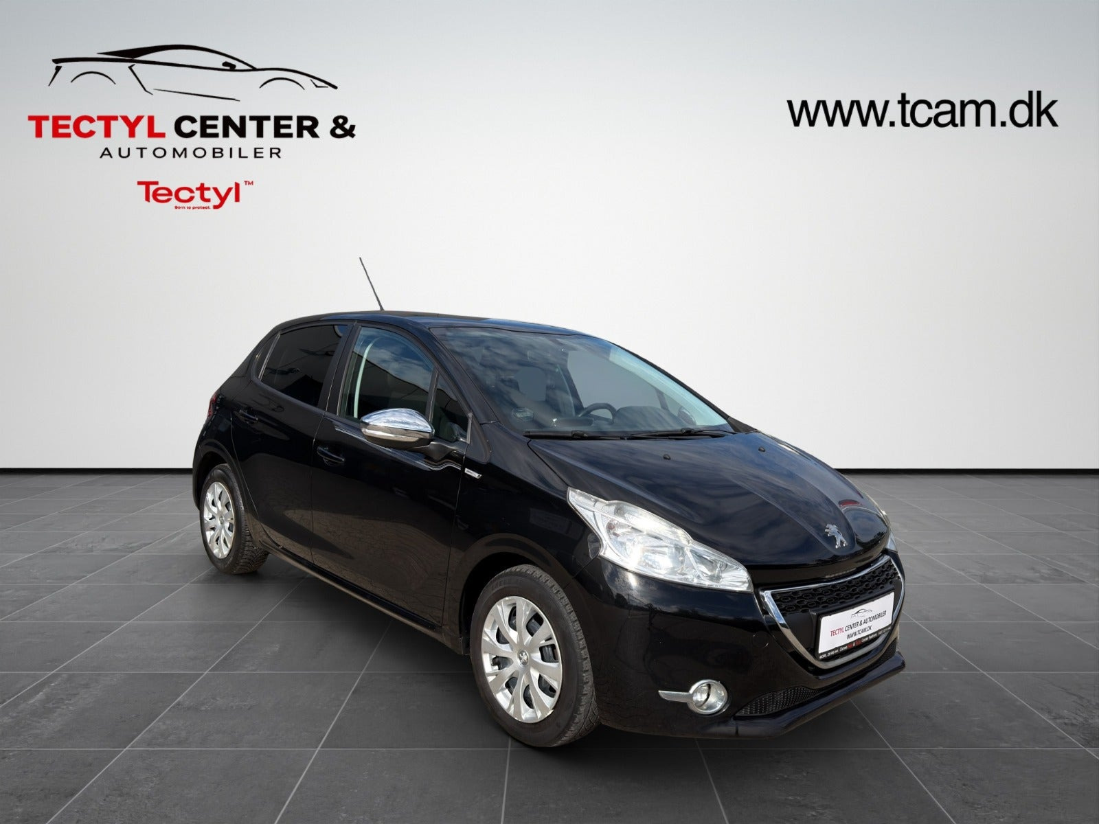 Sort Peugeot 208 fra 2014