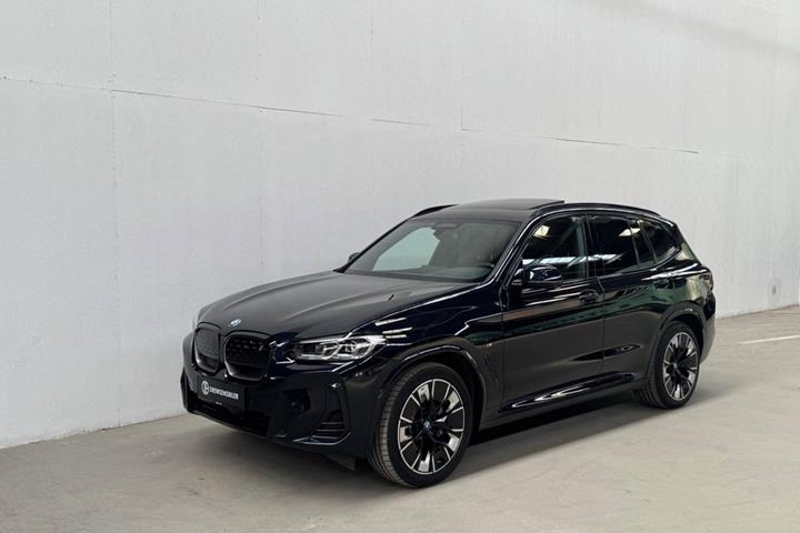 Sort BMW iX3 fra 2022